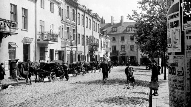 Jak Łódź nadrabiała zaległości cywilizacyjne? Brakowało nie tylko dróg i kanalizacji
