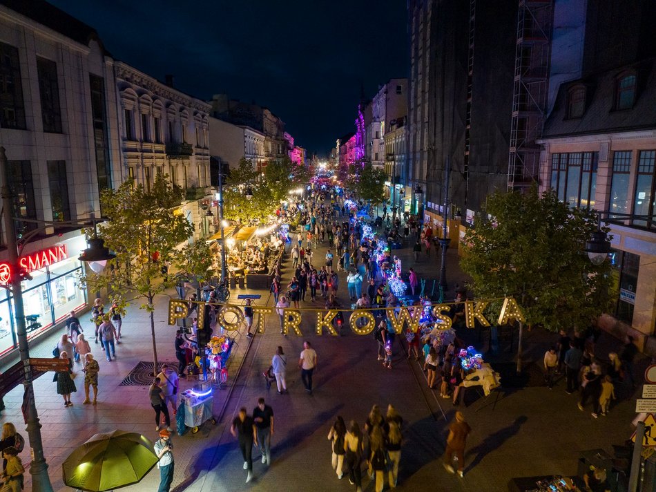 festiwal światła w Łodzi z lotu ptaka