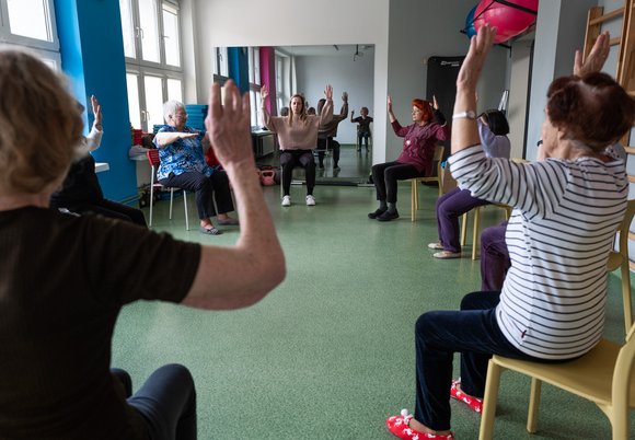 Łódź. Centra Zdrowego i Aktywnego Seniora w Łodzi na luty. Zabawy, sport i zajęcia edukacyjne