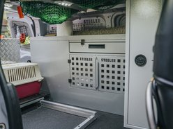 Łódź. Nowa karetka do ratowania dzikich zwierząt w Łodzi
