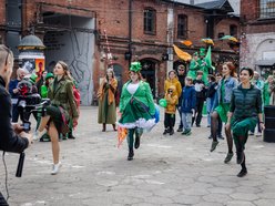 Zielona parada przeszła Piotrkowską! Tłumy świętują z okazji Dnia Świętego Patryka