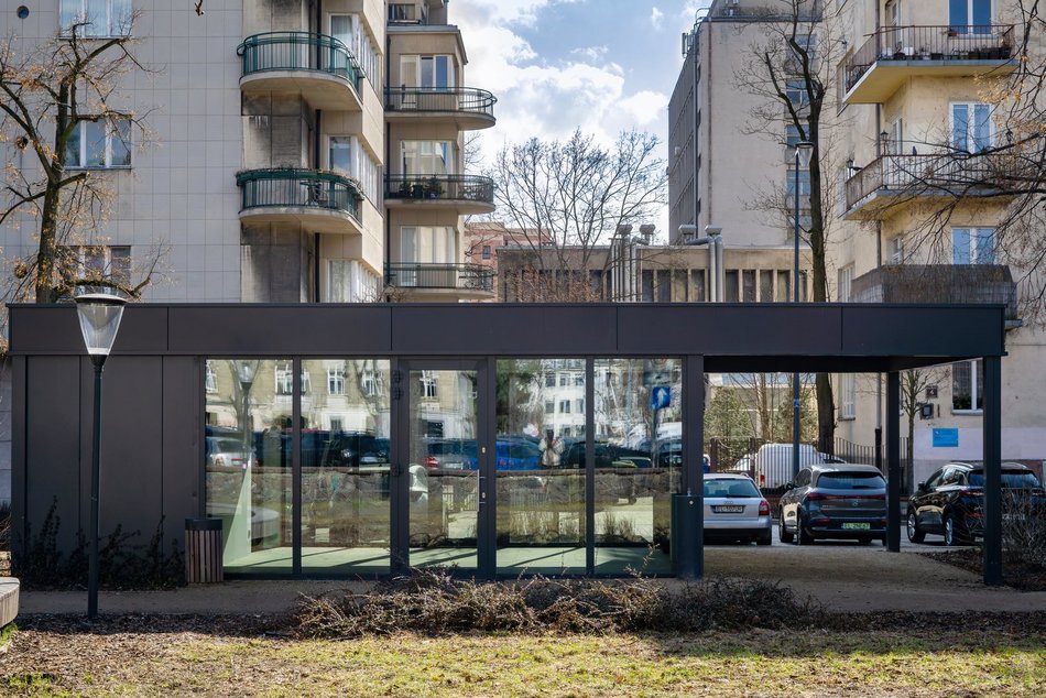 Łódź. Plac Komuny Paryskiej w Łodzi otwiera się na najemców. Stwórz tam własny biznes!