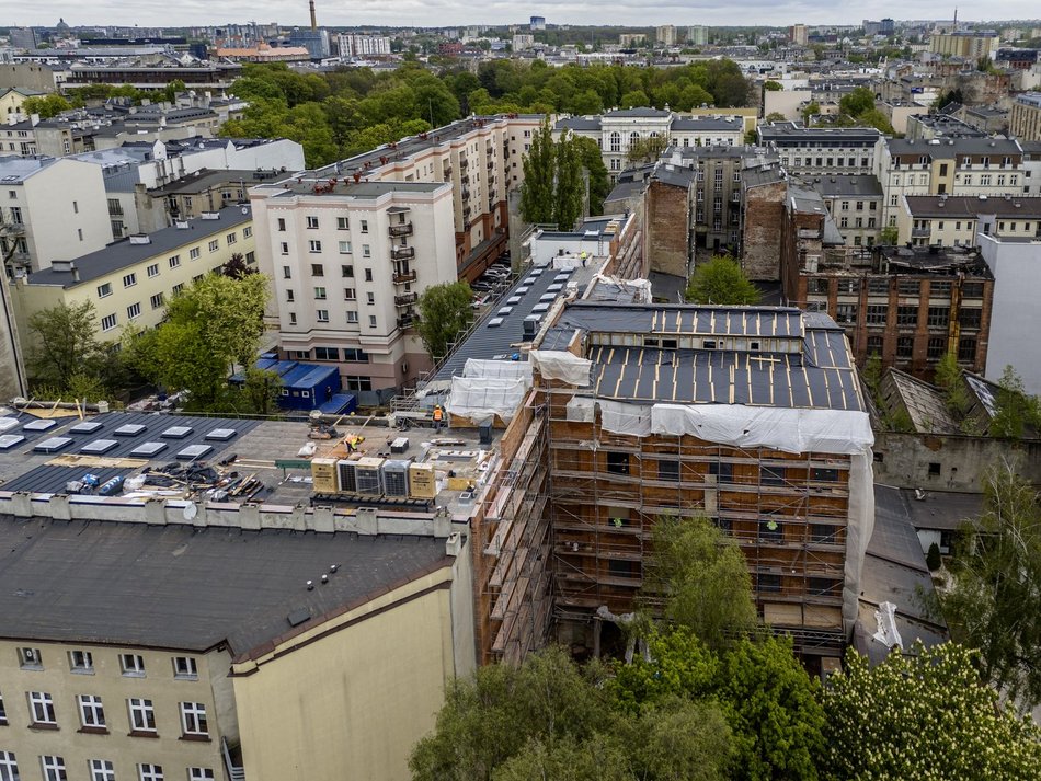 Remont fabryk pasaż Schillera ulica Sienkiewicza plac budowy