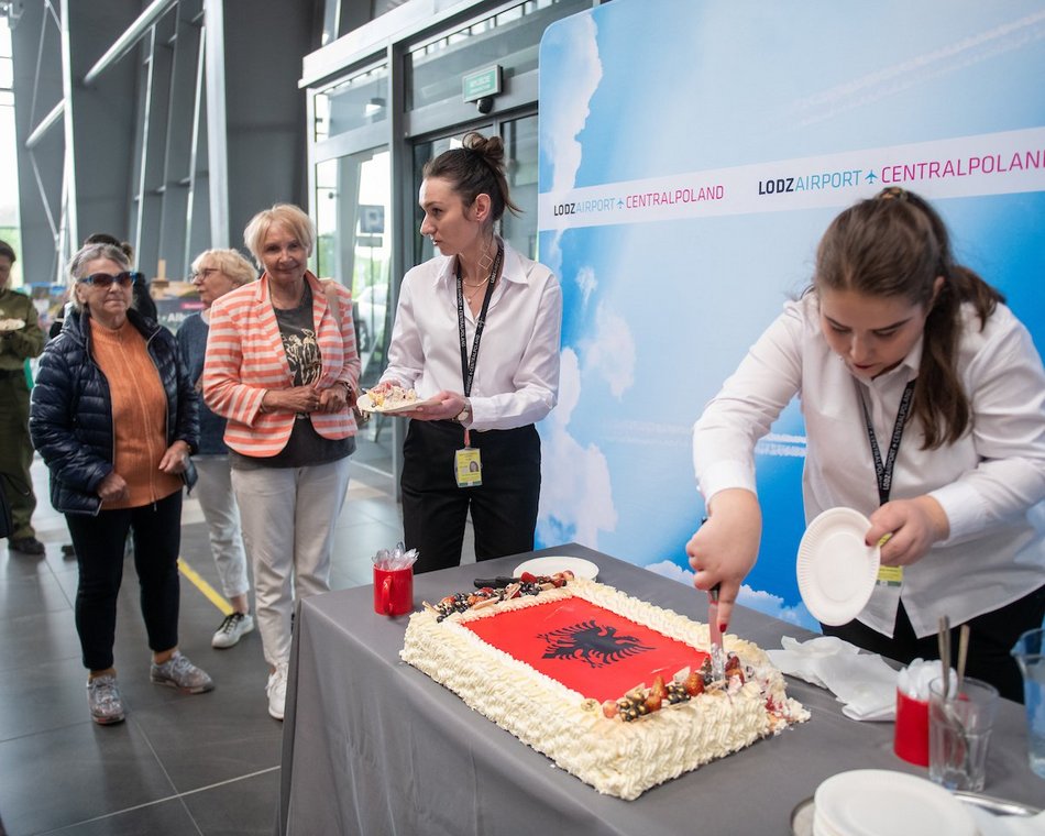 Łódź. Z lotniska w Łodzi prosto do Albanii! Wystartowały pierwsze loty czarterowe