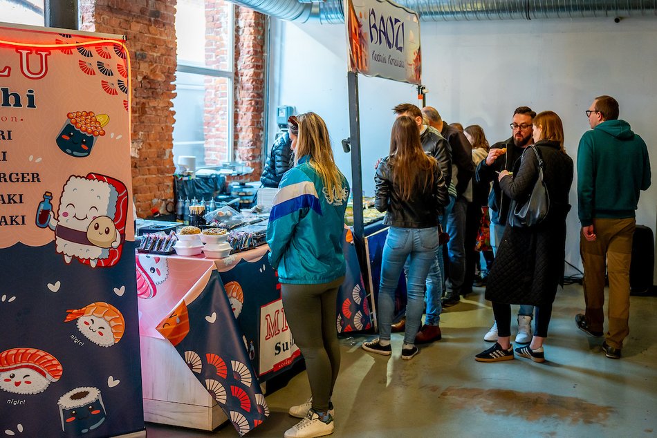 Łódź. Festiwal Azjatycki w Łodzi. Piotrkowska 217 pełna orientalnych smaków