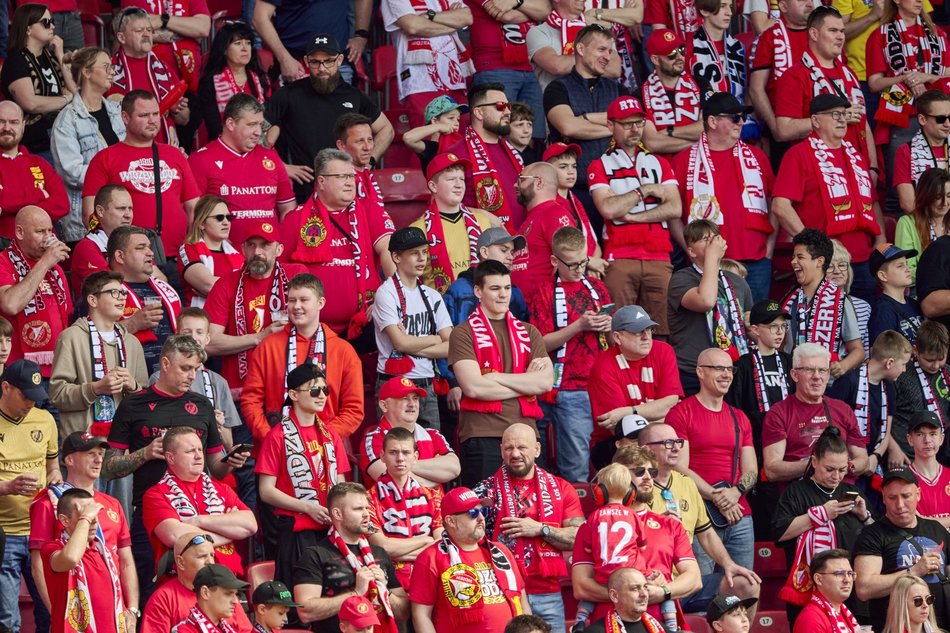 Kibice na meczu Widzewa Łódź