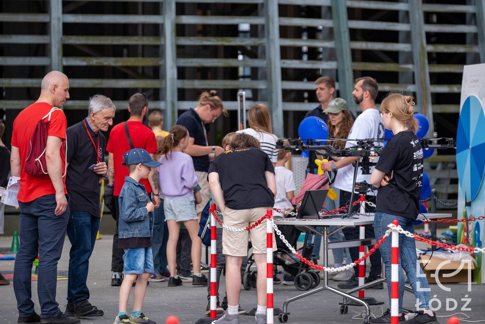 Łódź. Dzień Dziecka w EC1 Łódź. Eksperymenty, warsztaty i kosmiczny piknik