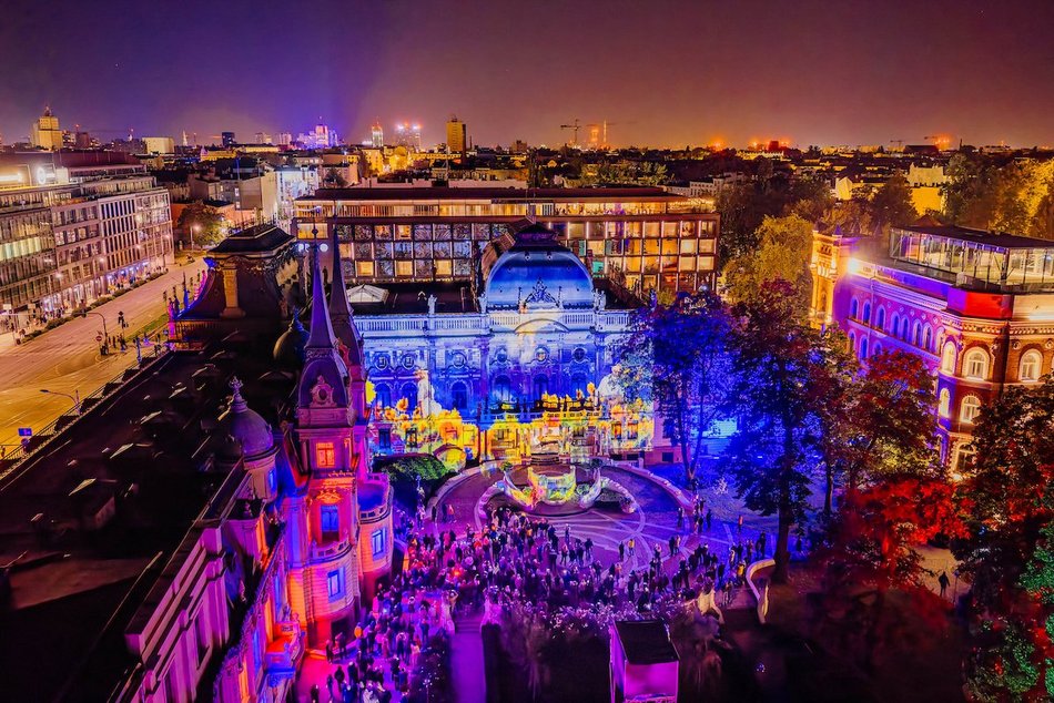Łódź. Po prostu magia! Pałac Poznańskich zachwyca na Light Move Festival 2025