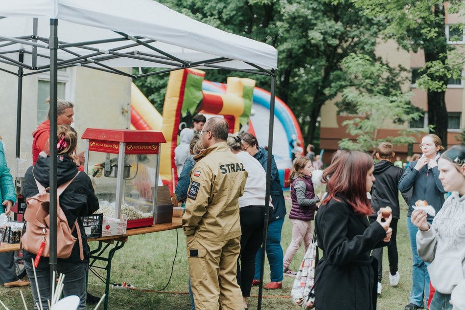 Łódź. „Czwartki na wesoło" z MOPS Łódź. Gry, zabawy, warsztaty, dmuchańce i przekąski