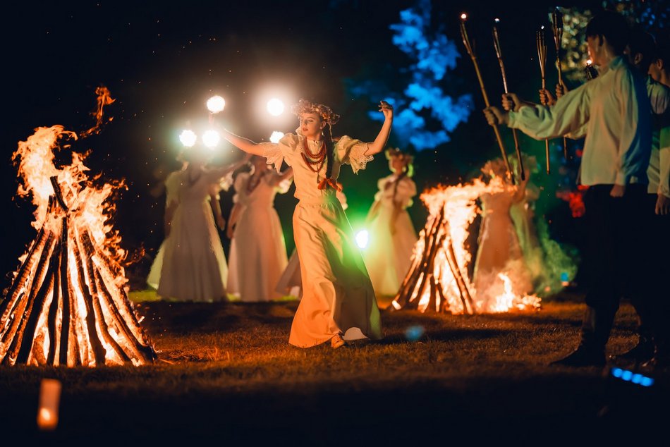 Łódź. Noc Świętojańska w Ogrodzie Botanicznym w Łodzi. Pełno magii, tańca i niezwykłych rytuałów