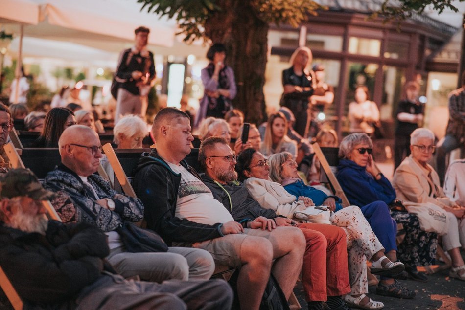 Łódź. Piotrkowska Kameralnie. Duet BLED wystąpił w pasażu Rubinsteina w Łodzi