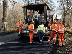 Remont Brzezińskiej w Łodzi. Kiedy drogowcy przeniosą się na drugą stronę jezdni?