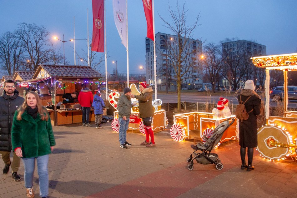 Łódź. Święta w Sercu Łodzi. Dołącz do jarmarku pod stadionem Widzewa Łódź