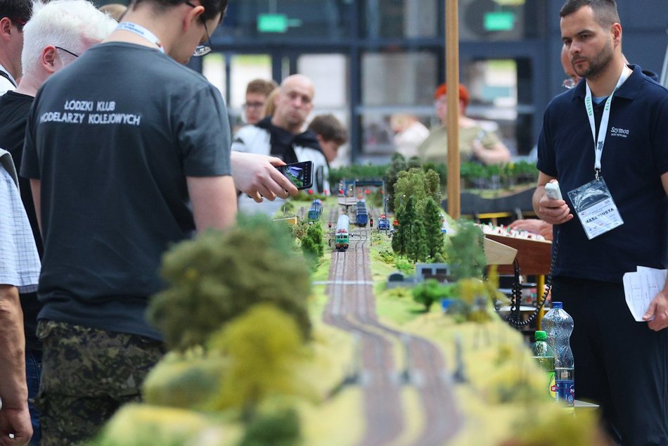 Łódź. Wystawa Makiet Kolejowych na dworcu Łódź Fabryczna. Święto miłośników pociągów