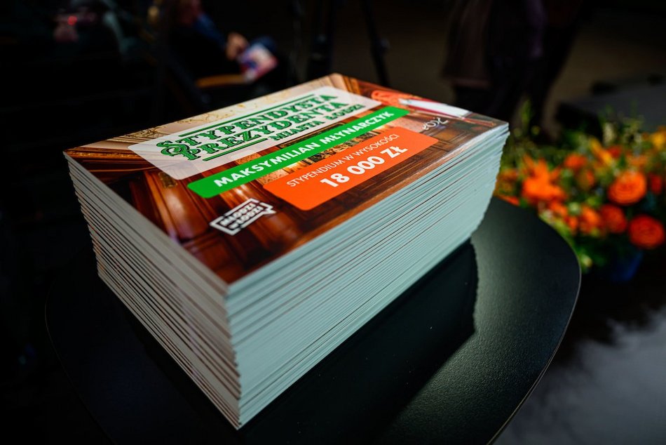 Łódź. Młodzi w Łodzi 2025. Stypendia dla najzdolniejszych rozdane