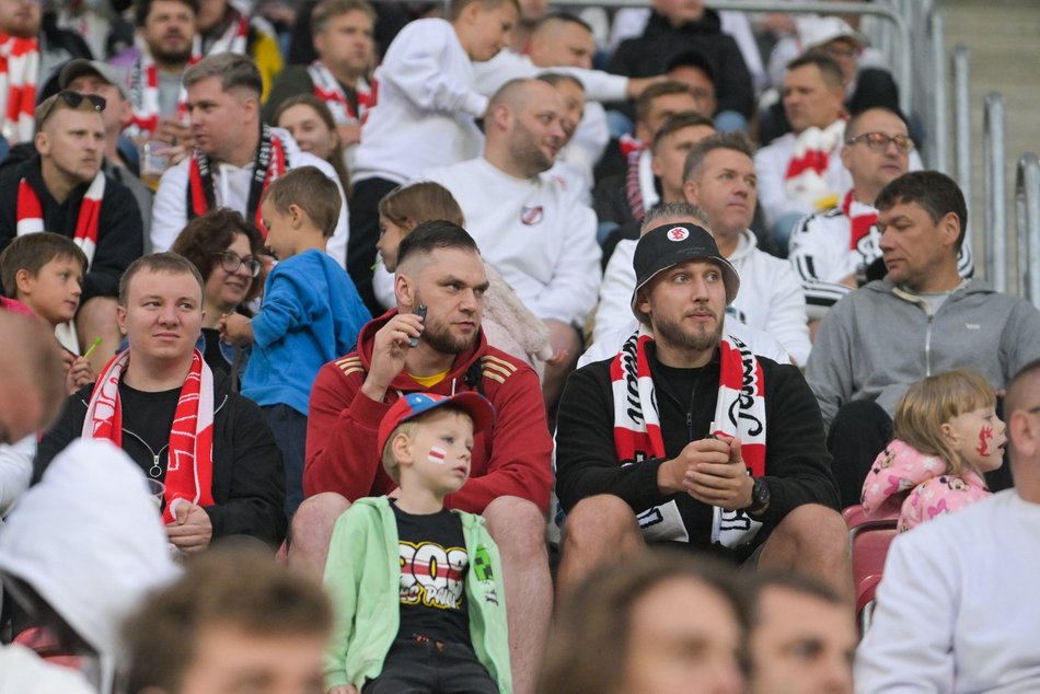 Kibice na meczu ŁKS Łódź z Polonią Warszawa. Byłeś/aś tam? Znajdź się w galerii!