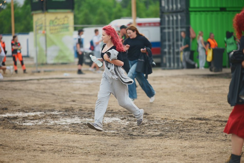 Deszcz im niestraszny! Pierwsi festiwalowicze rozpoczęli trzeci dzień Łódź Summer Festival 2025!