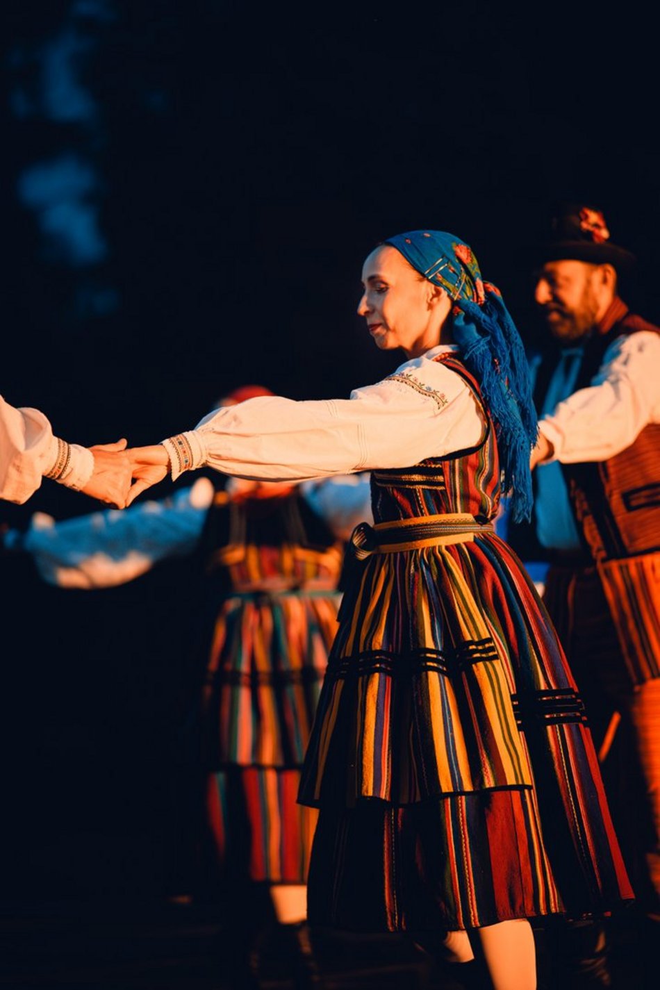 Łódź. Noc Świętojańska w Ogrodzie Botanicznym w Łodzi. Magia światła, natury i folkloru