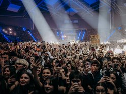 Raye oczarowała publiczność Atlas Areny. Supergwiazda wystąpiła w Łodzi