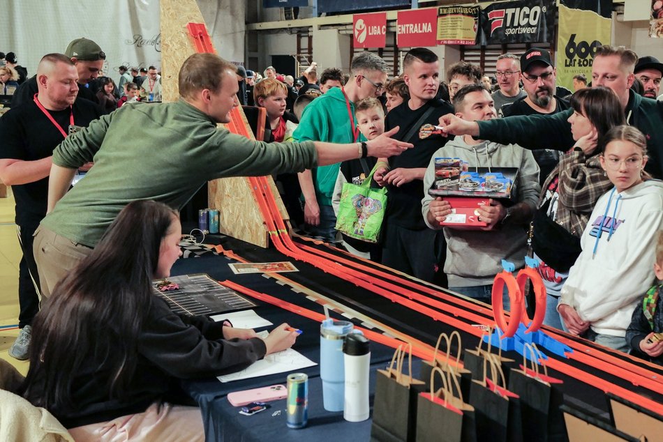 Łódź. Targi Modeli Samochodowych w Łodzi przyciągnęły tłumy! Gratka dla fanów Hot Wheels
