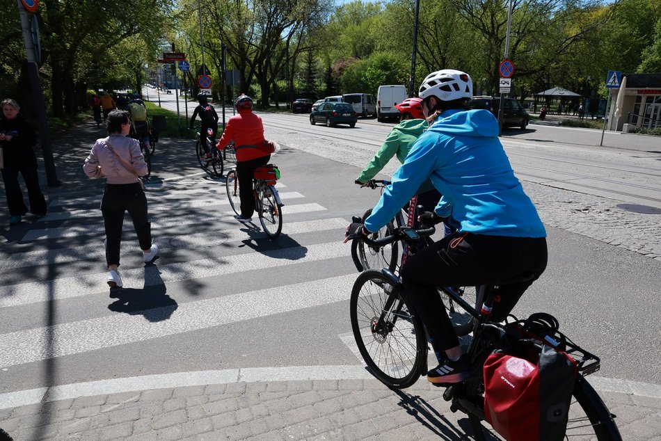 Łódź. Pierwsza wycieczka rowerowa Zielonej Łodzi w 2025 roku. Co za frekwencja!
