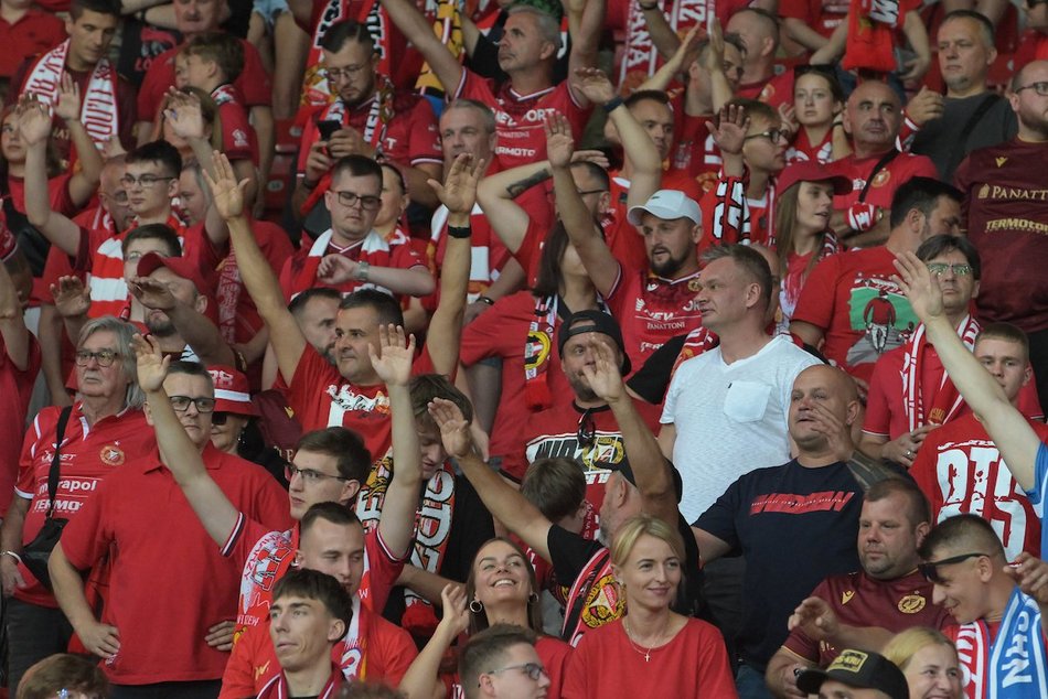 Łódź. Kibice na meczu Widzewa Łódź z Wisłą Płock. Byłeś? Odszukaj się w galerii