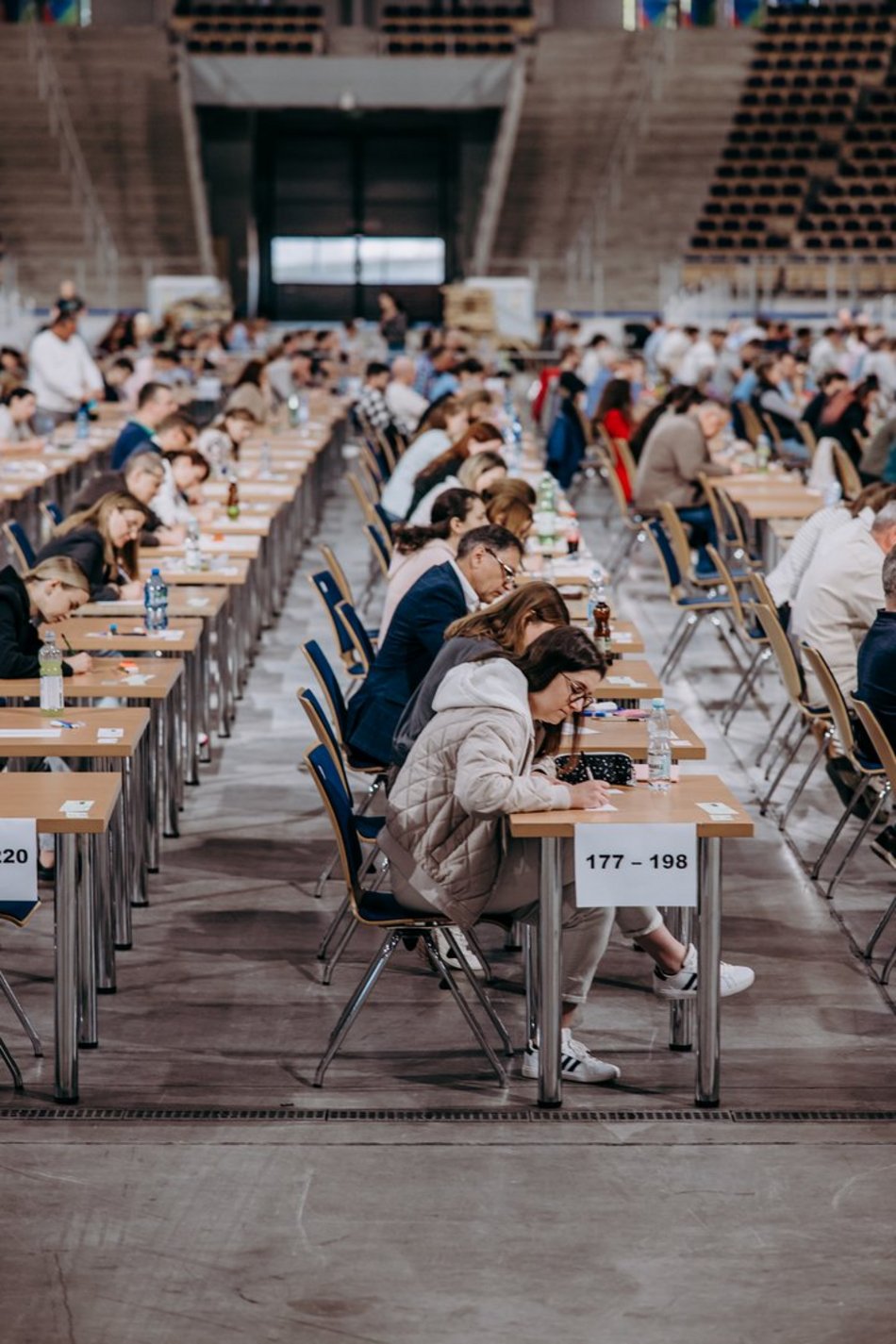 Łódź. Atlas Arena największą salą egzaminacyjną w Polsce! Medycy sprawdzają swoją wiedzę