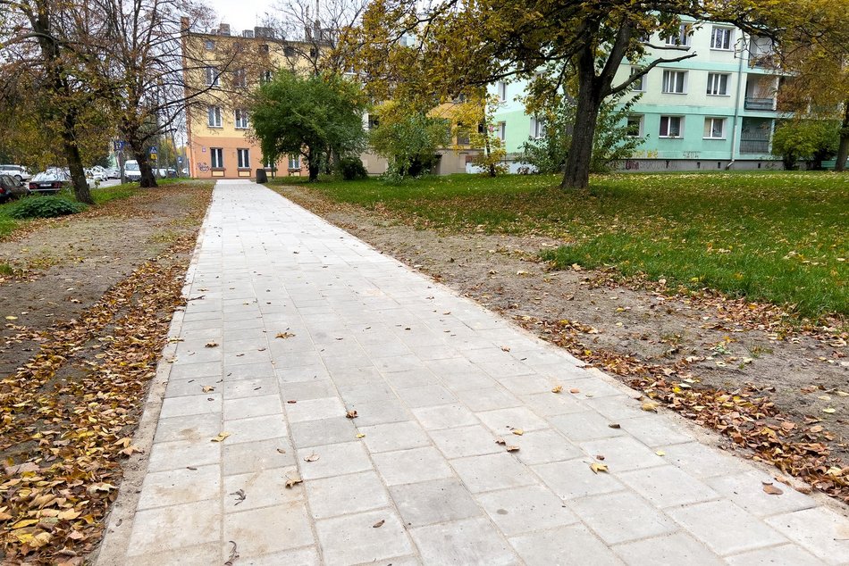 Chodnik przy ul. Ghandiego