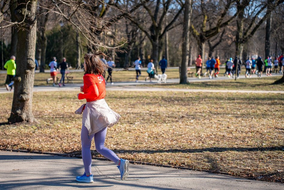 Łódź. Parkrun w Parku Poniatowskiego w Łodzi. Brałeś udział w biegu? Znajdź się na zdjęciach!