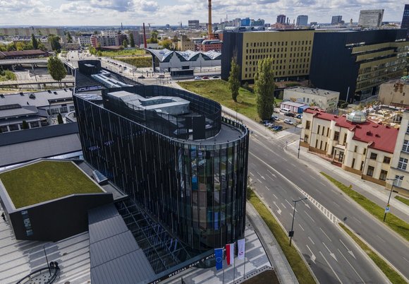 Łódź. Przyjeżdzasz na studia do Łodzi? Ten poradnik pomoże Ci postawić pierwsze kroki!