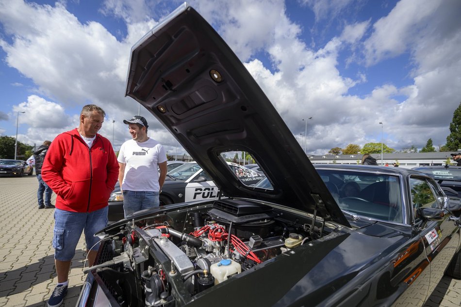 Ale auta pod Atlas Areną w Łodzi. Europejski zlot aut sportowych