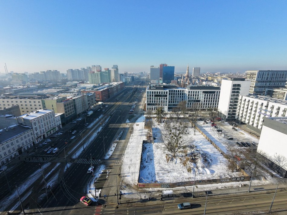 Działka przy trasie W-Z w Łodzi przestanie świecić pustkami