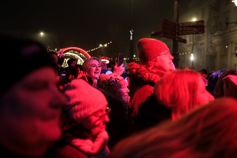 Tłumy na otwarciu Jarmarku Bożonarodzeniowego w Łodzi. Byłeś/aś? Znajdź się na zdjęciach!