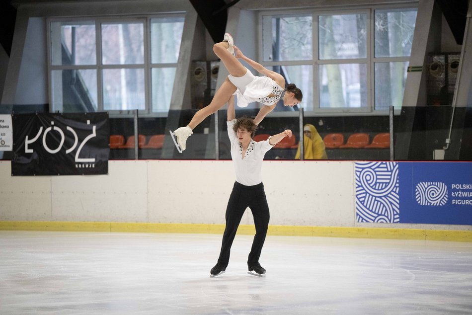 Łódź. XIX Zawody Mikołajkowe w Łodzi. Setki łyżwiarzy w walce o finał Pucharu Polski!