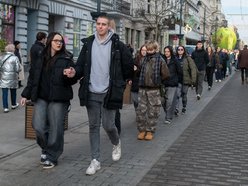 Łódź. Polonez na Piotrkowskiej w Łodzi