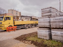 Remont Zaolziańskiej w Łodzi. Zobacz, jak drogowcy pracują nad nową jezdnią