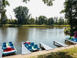 Łódź. Upalny weekend na Stawach Jana w Łodzi. Tak wypoczywają łodzianie!