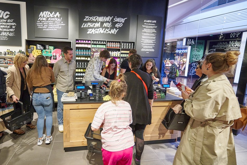 Lush w Manufakturze otwarty