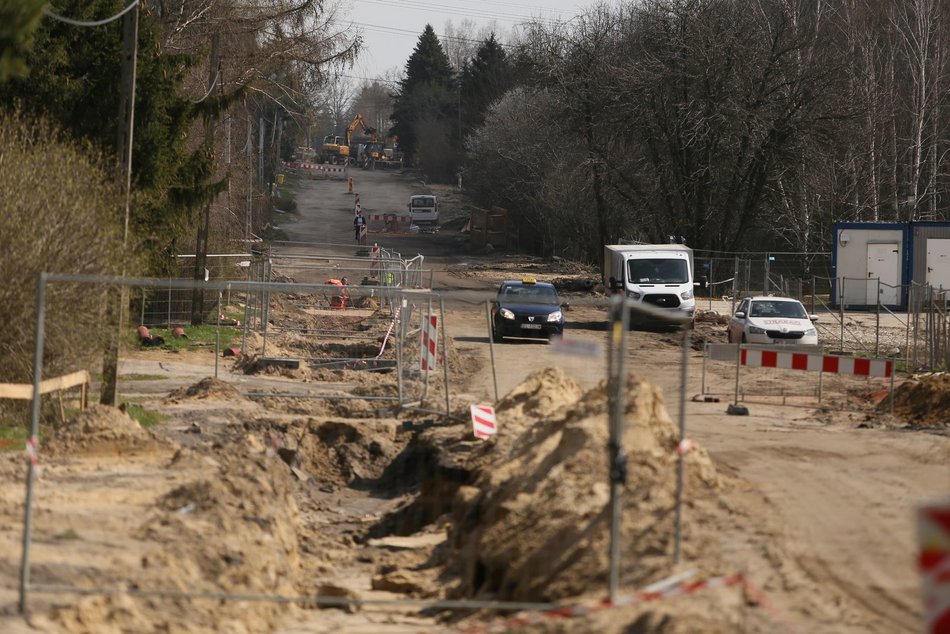 Remont Pomorskiej. Trwają prace przy budowie kanalizacji deszczowej. Sprawdzamy postępy