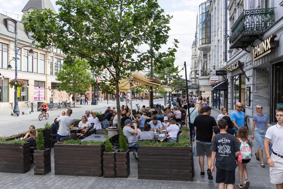 Łódź. Pierwszy sierpniowy weekend na Piotrkowskiej. Tłumy łodzian i turystów!