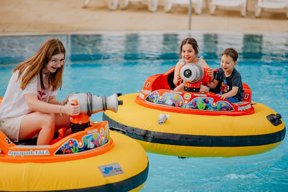 Łódź. Bitwa na wodnych skuterach w Aquaparku Fala! To jedyna taka atrakcja w Polsce!