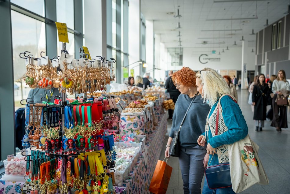 Łódź. Targi Rzeczy Wyjątkowych w hali Expo Łódź. Biżuteria, plakaty, dekoracje i więcej