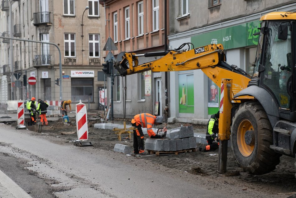 Struga w remoncie. Nowa jezdnia i chodniki od Żeligowskiego do Wólczańskiej