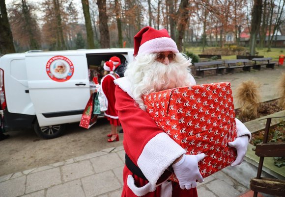 Mikołaj dla seniorów z DPS w Łodzi