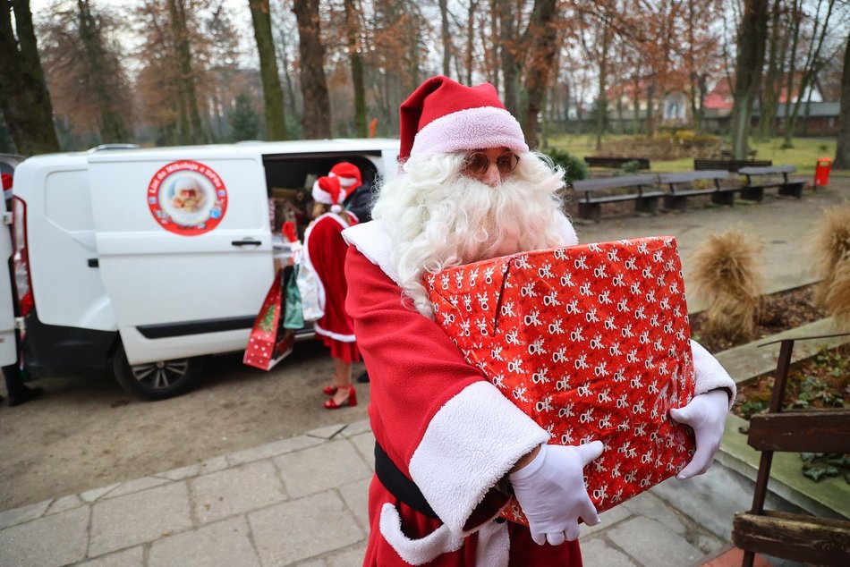Mikołaj dla seniorów z DPS w Łodzi