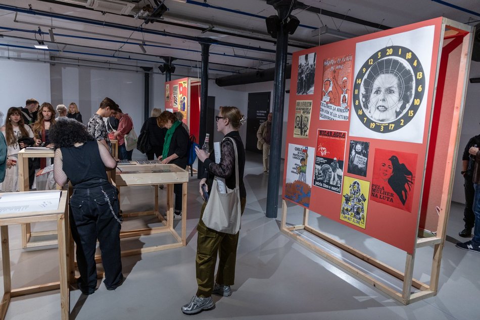 Łódź. Fotofestiwal 2025 w Łodzi rozpoczęty. Tłumy na inauguracji