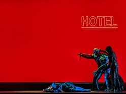 Łódź. „Tata” i „Frankenstein” w Teatrze Arlekin w Łodzi. Zobacz niezwykłe spektakle [SZCZEGÓŁY]