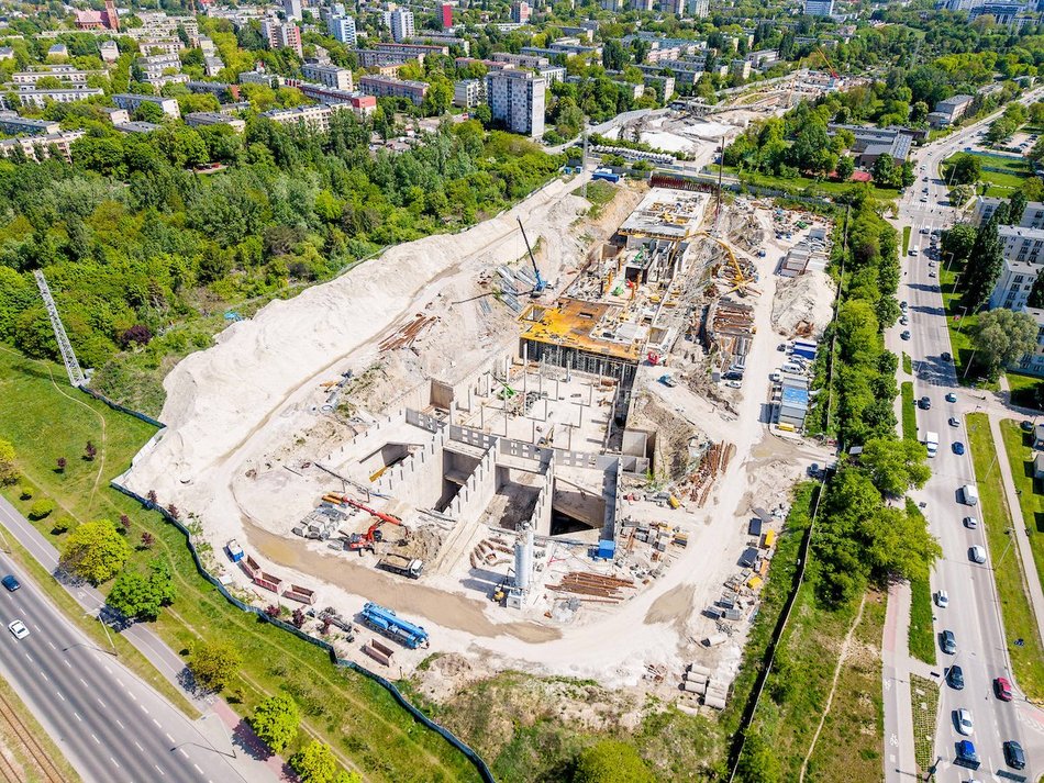 Łódź. Tunel pod Łodzią. Na stacji Łódź Koziny powstają już perony i stropy przystanku