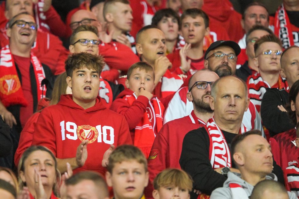 Kibice Widzewa Łódź z Pogonią Szczecin. Byłeś/aś tam? Znajdź się w galerii!