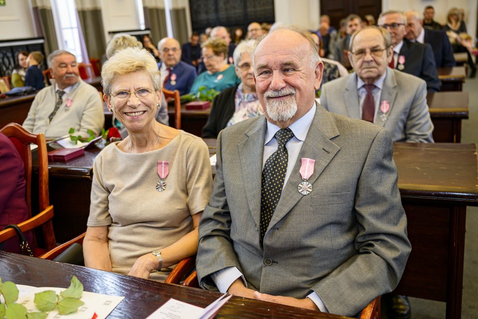 Łódź. Medale za długoletnie pożycie małżeńskie. To się nazywa wielka miłość!